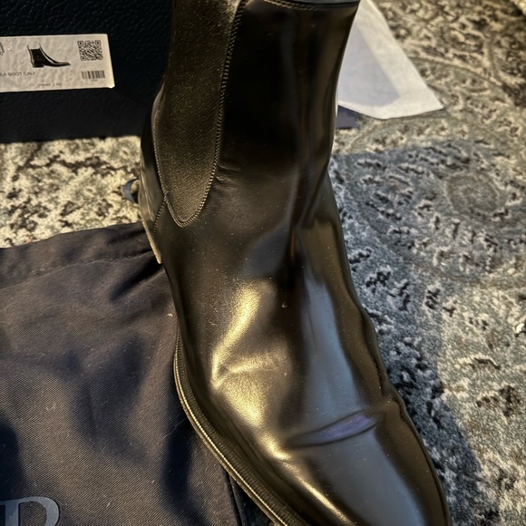 Dior Timeless Chelsea Boots - Picture 10 of 14